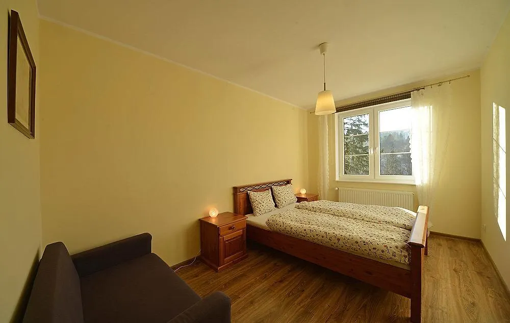 Villa Avangarda Szklarska Poręba Polen